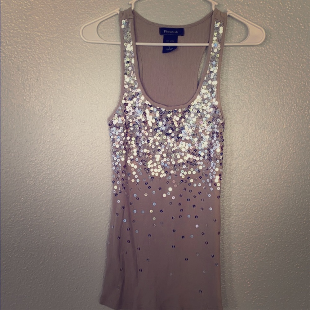 Women’s sequence tank top.